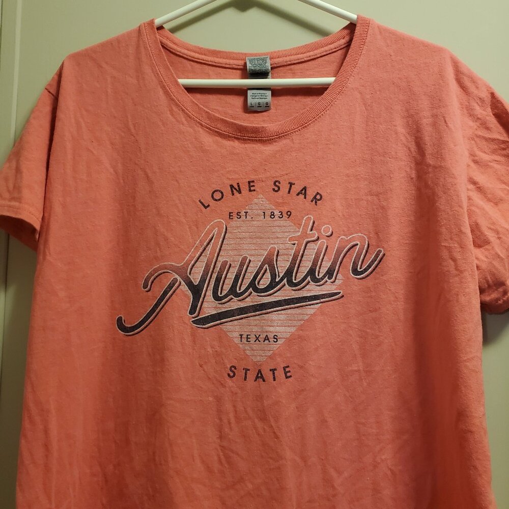 Graphic tee - Picture 2 of 2